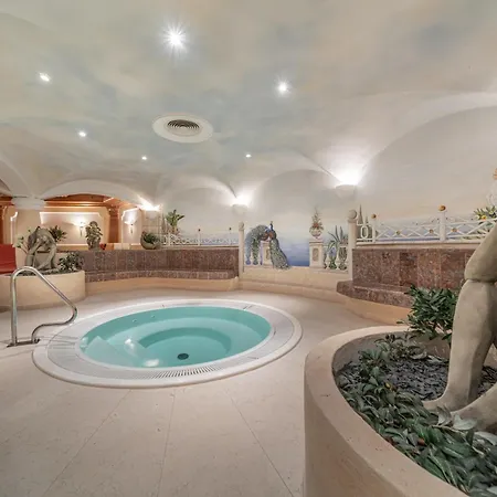 Hotel Regina 4*